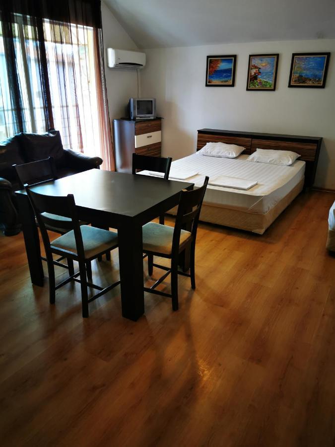 Jelezchevi Guest Rooms Primorsko Exteriér fotografie
